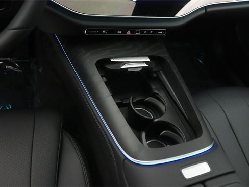 New 2026 Mercedes-Benz E 450 4MATIC Sedan image 7