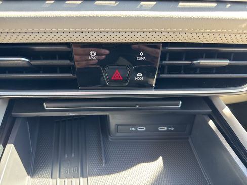 New 2026 Volkswagen Atlas SE image 26