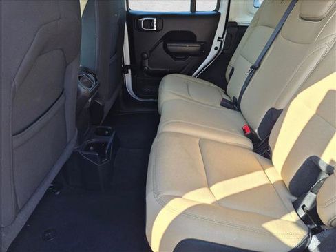Used 2022 Jeep Wrangler Unlimited Sport AWD/4WD image 17
