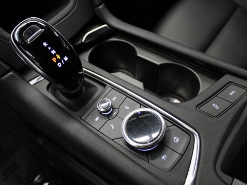 Certified 2022 Cadillac XT5 Luxury image 32