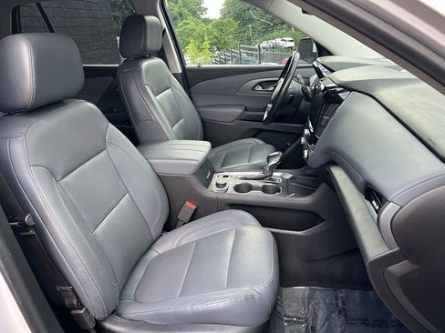 Used 2021 Chevrolet Traverse Premier w/ LPO, Cargo Package image 32