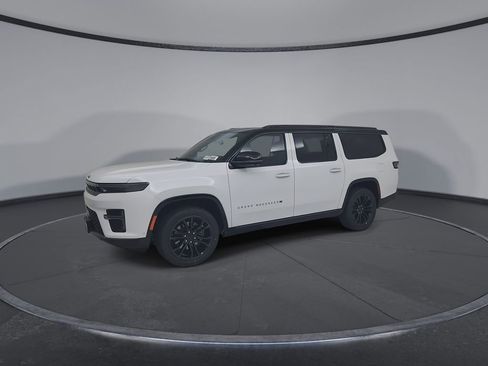 New 2026 Jeep Grand Wagoneer L Summit AWD/4WD image 9