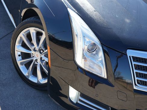 Used 2013 Cadillac XTS Premium image 5