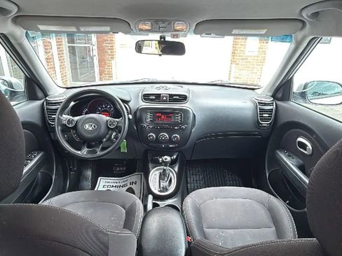 Used 2015 Kia Soul EV image 29