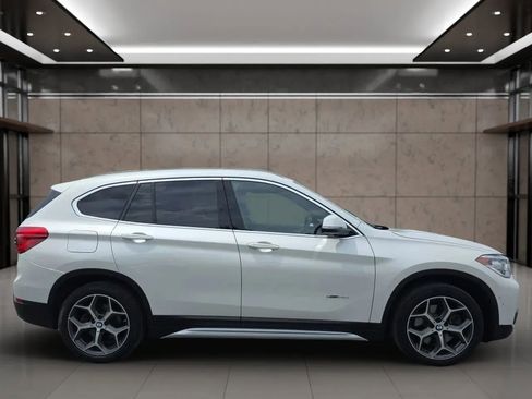 Used 2017 BMW X1 xDrive28i AWD/4WD image 9