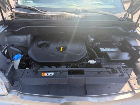 Used 2014 Kia Soul + w/ Primo Package FWD image 33