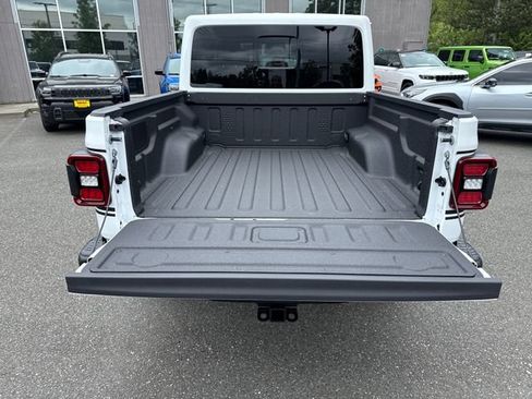 New 2026 Jeep Gladiator Rubicon AWD/4WD image 12