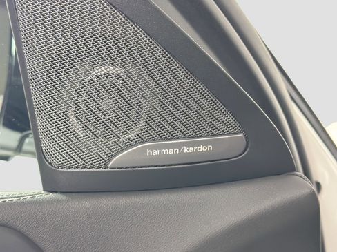 Certified 2024 BMW X6 xDrive40i w/ Executive Package image 19