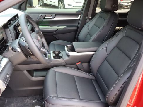 New 2026 GMC Terrain Elevation w/ Elevation Premium Package FWD image 10