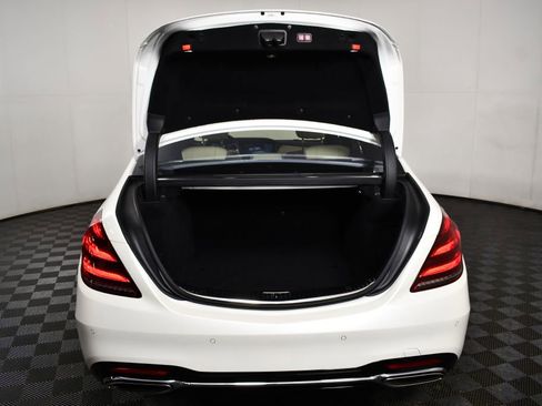 Used 2018 Mercedes-Benz S 560 Sedan image 12