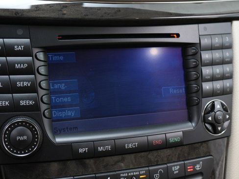 Used 2006 Mercedes-Benz E 350 Sedan image 62