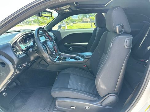 Used 2018 Dodge Challenger R/T RWD image 13