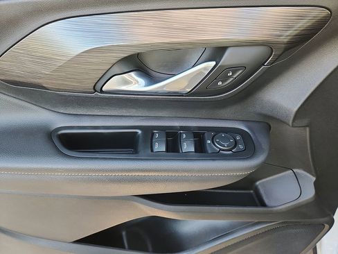 Certified 2022 GMC Terrain SLE image 13