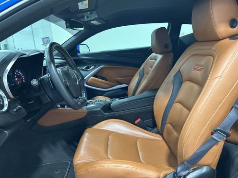 Used 2017 Chevrolet Camaro SS image 10