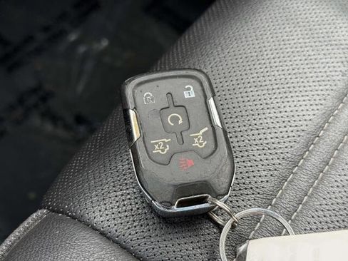 Used 2016 GMC Yukon XL Denali w/ Open Road Package image 37