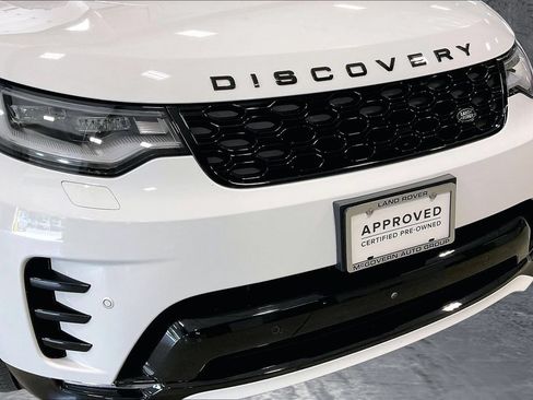 Certified 2025 Land Rover Discovery Dynamic SE AWD/4WD image 35
