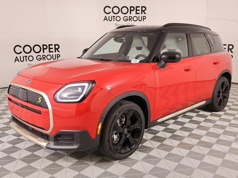 New 2025 MINI Cooper Countryman SE w/ Comfort Package Max image 11