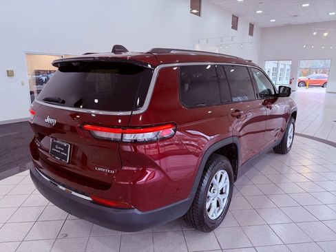 Used 2022 Jeep Grand Cherokee L Limited w/ Luxury Tech Group II image 17