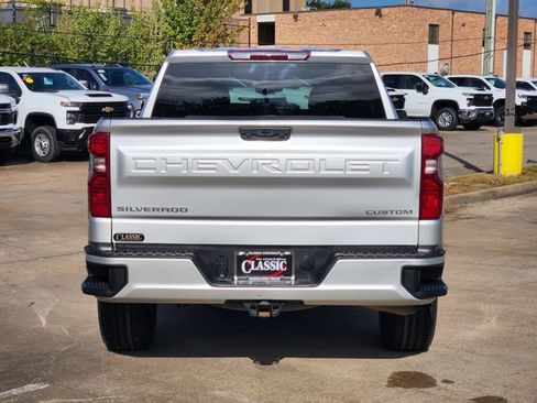 Used 2022 Chevrolet Silverado 1500 Custom RWD image 6
