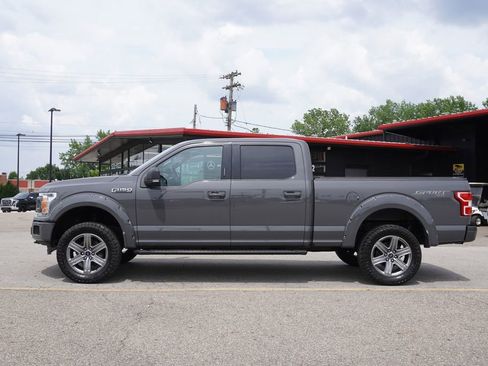 Used 2018 Ford F150 XLT w/ Equipment Group 302A Luxury AWD/4WD image 4