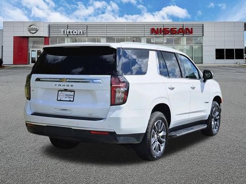 Used 2024 Chevrolet Tahoe LT w/ Luxury Package RWD image 4