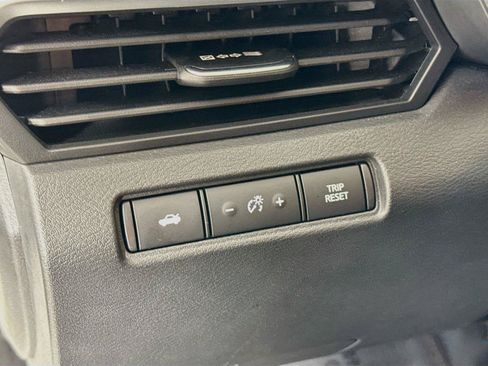Used 2022 Nissan Altima 2.5 SR AWD/4WD image 14