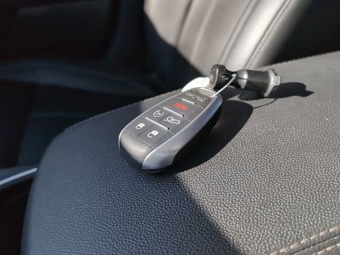 Used 2020 Alfa Romeo Giulia Sprint w/ Cold Weather Package image 28