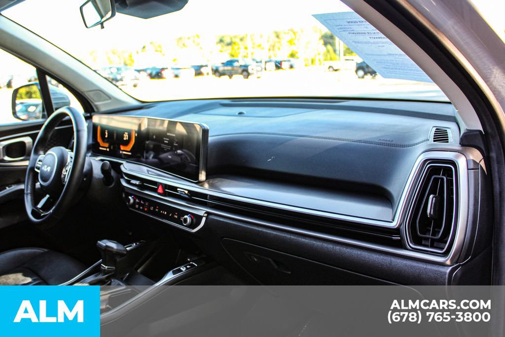 Used 2025 Kia Sorento S w/ Panoramic Sunroof Package FWD image 24