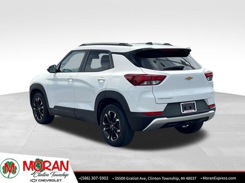 Certified 2023 Chevrolet TrailBlazer LT w/ Convenience Package FWD image 4