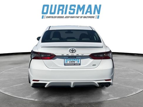 Used 2024 Toyota Camry SE FWD image 5