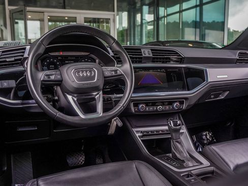 Used 2025 Audi Q3 2.0T Premium AWD/4WD image 16