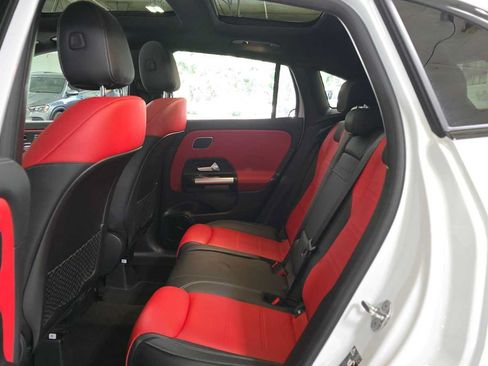 Used 2023 Mercedes-Benz GLA 250 4MATIC image 16