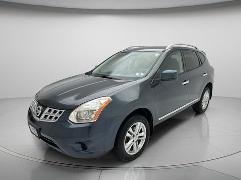 Used 2013 Nissan Rogue SV AWD/4WD image 3