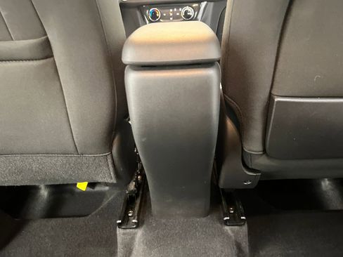 Used 2025 Chevrolet TrailBlazer LT AWD/4WD image 21