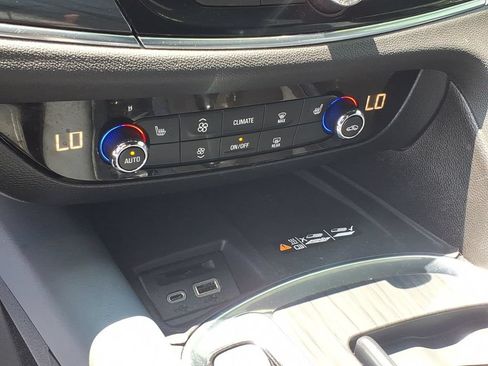Certified 2023 Buick Enclave Essence AWD/4WD image 21