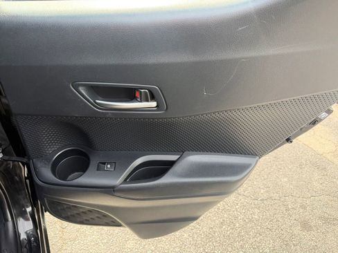 Used 2018 Toyota C-HR XLE FWD image 19