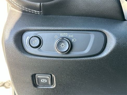 Used 2023 Chevrolet Blazer LT w/ Driver Confidence Package image 16