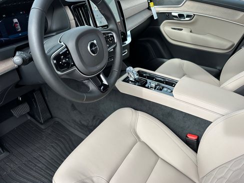New 2026 Volvo XC90 B6 Plus w/ Protection Package image 9