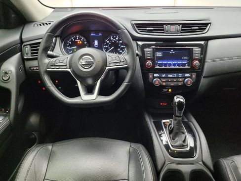 Used 2018 Nissan Rogue SL image 22