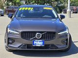 Certified 2025 Volvo S60 B5 Core image 2