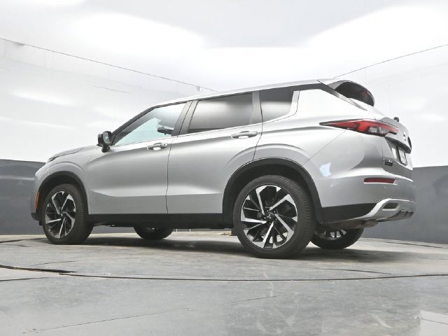 Used 2024 Mitsubishi Outlander SE AWD/4WD image 37