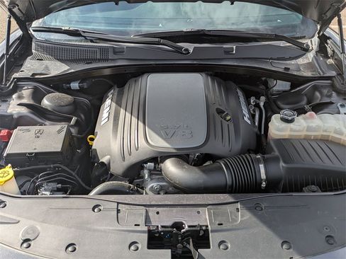 Used 2022 Dodge Charger R/T w/ Blacktop Package image 30