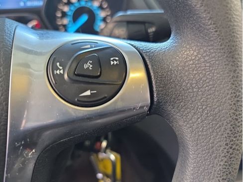 Used 2015 Ford Escape S image 29