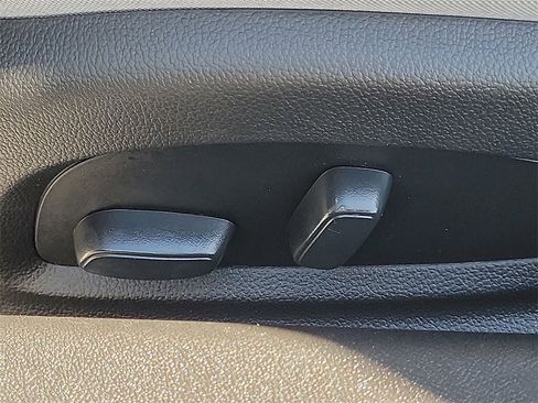 Used 2021 Chevrolet Camaro LS image 20