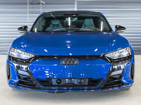 Used 2023 Audi RS e-tron GT w/ Carbon Performance Package image 7