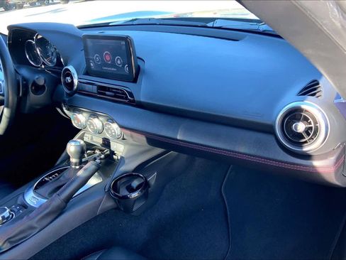 Used 2019 MAZDA MX-5 Miata RF Grand Touring image 15