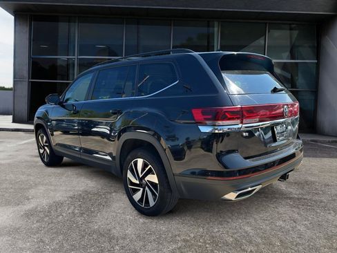 Used 2025 Volkswagen Atlas SE AWD/4WD image 5