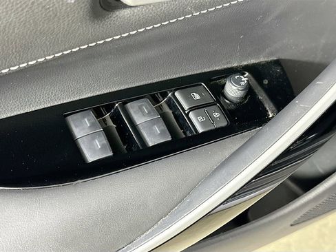 Used 2024 Toyota Corolla XSE image 18