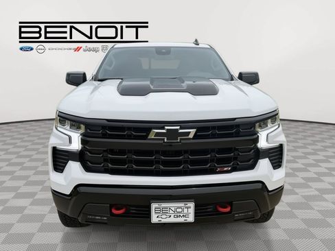 Used 2025 Chevrolet Silverado 1500 LT Trail Boss w/ Convenience Package II AWD/4WD image 8