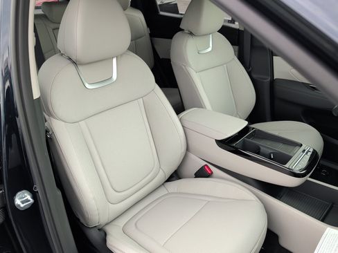 New 2026 Hyundai Tucson Limited image 28